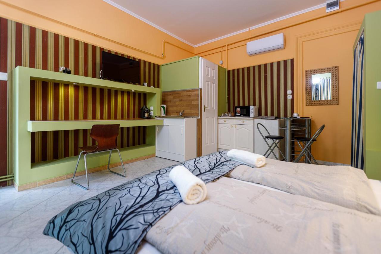Central Apartman Gyula Exterior foto